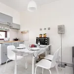 With 3 Swimming Pools Near The Old Town Apartment