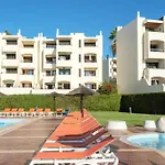 With 3 Swimming Pools Near The Old Town Apartment *