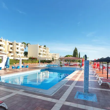 With 3 Swimming Pools Near The Old Town Albufeira