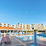 With 3 Swimming Pools Near The Old Town Apartment Albufeira