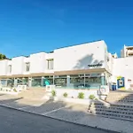 With 3 Swimming Pools Near The Old Town Albufeira