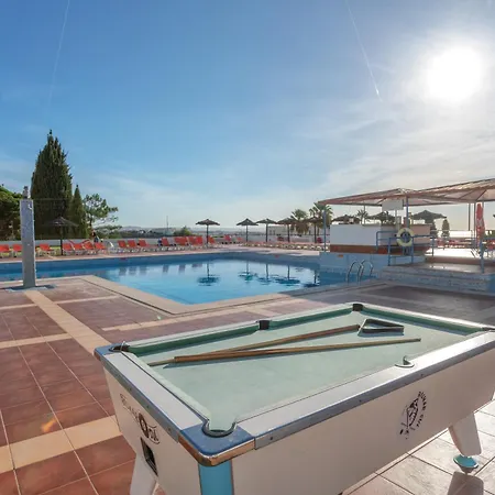 With 3 Swimming Pools Near The Old Town 阿尔布费拉