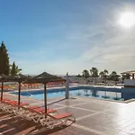 아파트 With 3 Swimming Pools Near The Old Town 알부페이라